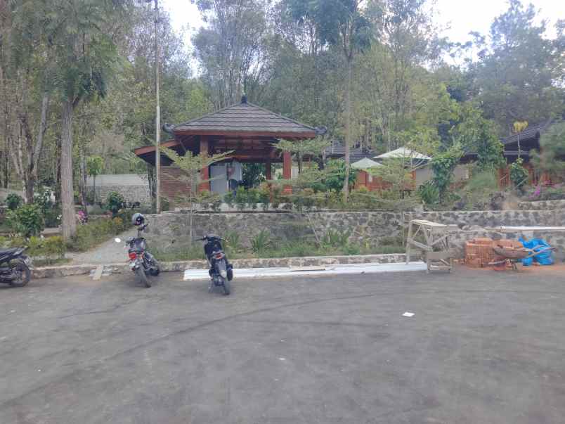 dijual villa komersil di kuningan jawa barat