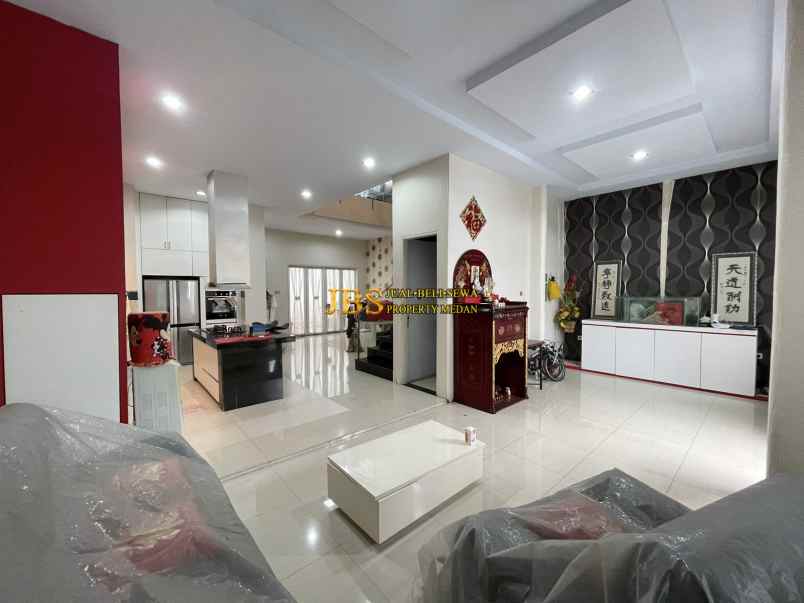 dijual villa komplek citra garden