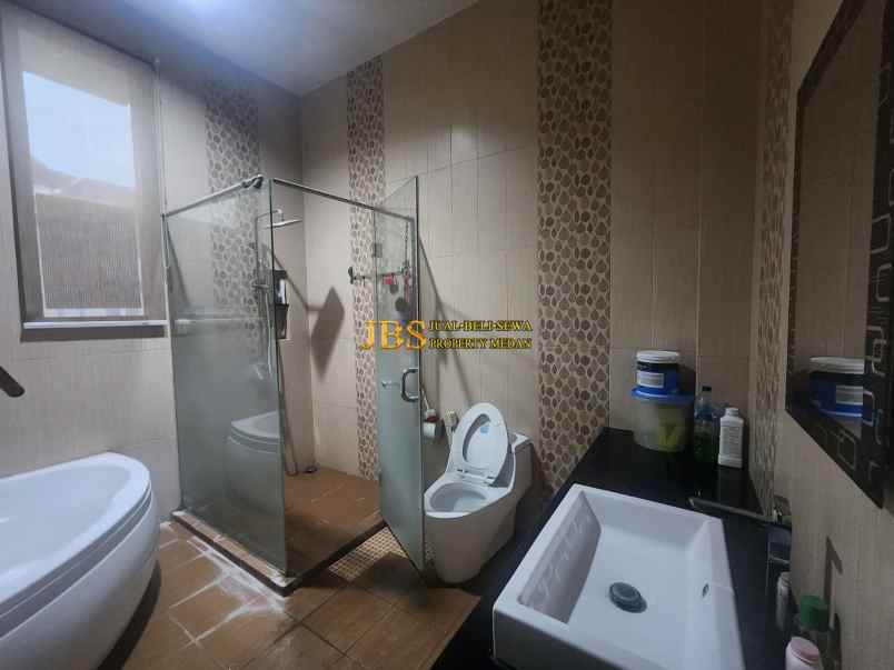 dijual villa komplek mutiara residence