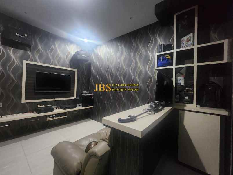 dijual villa komplek mutiara residence