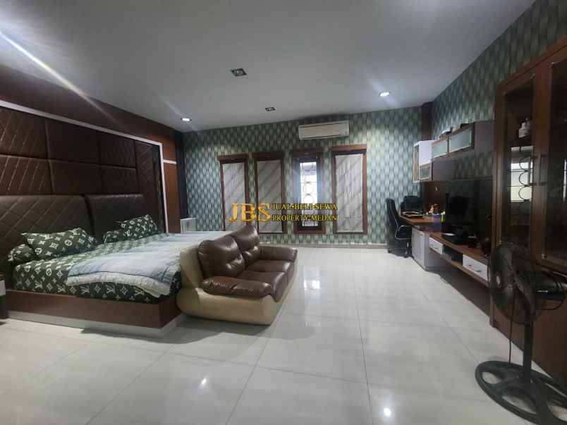 dijual villa komplek mutiara residence