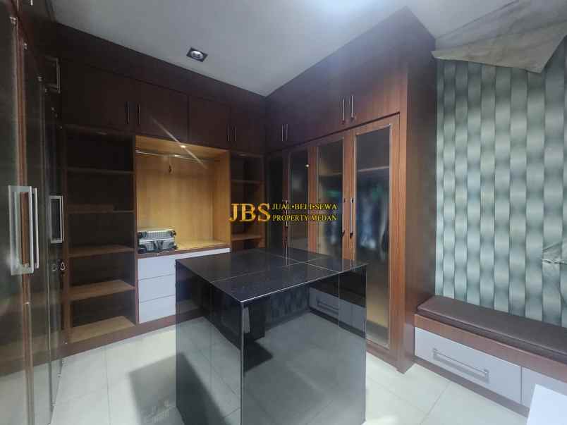 dijual villa komplek mutiara residence