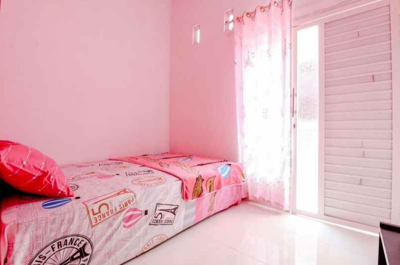 dijual villa pesanggrahan