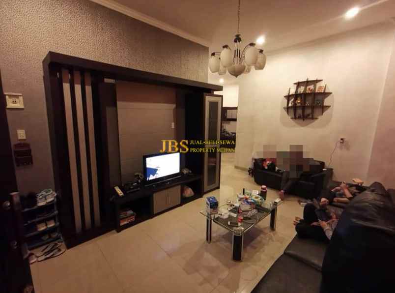 dijual villa villa gunung mas brastagi