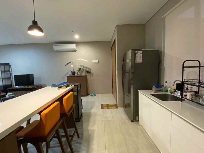 disewa apartemen lloyd alam sutera tangerang banten