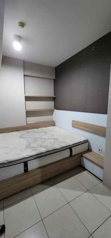 disewakan 2 br furnish apartemen green bay