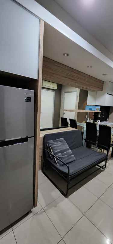 disewakan 2 br furnish apartemen green bay