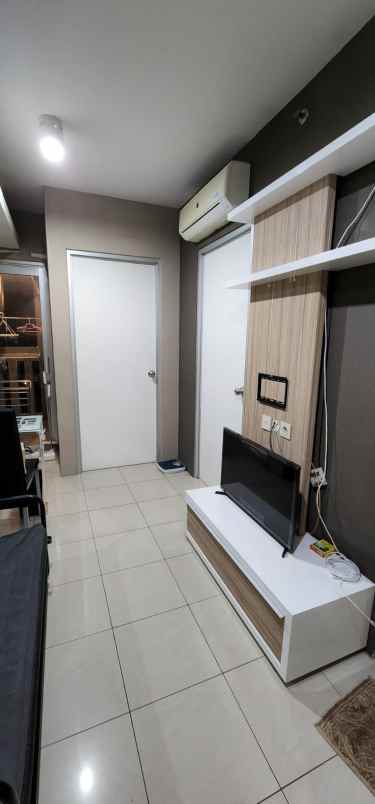 disewakan 2 br furnish apartemen green bay