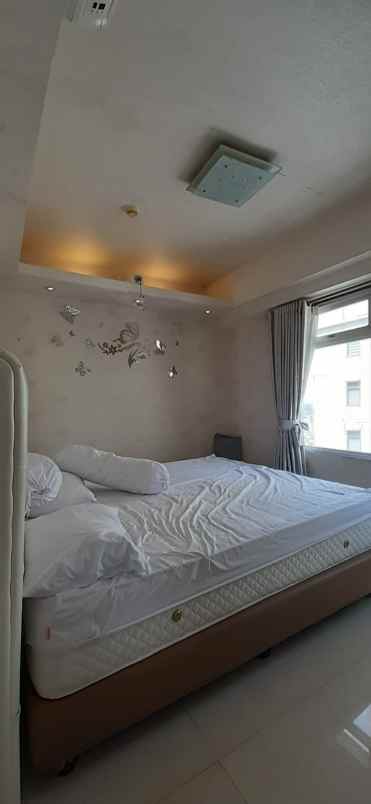 disewakan 3 br jadi 2 br furnish apartemen green bay