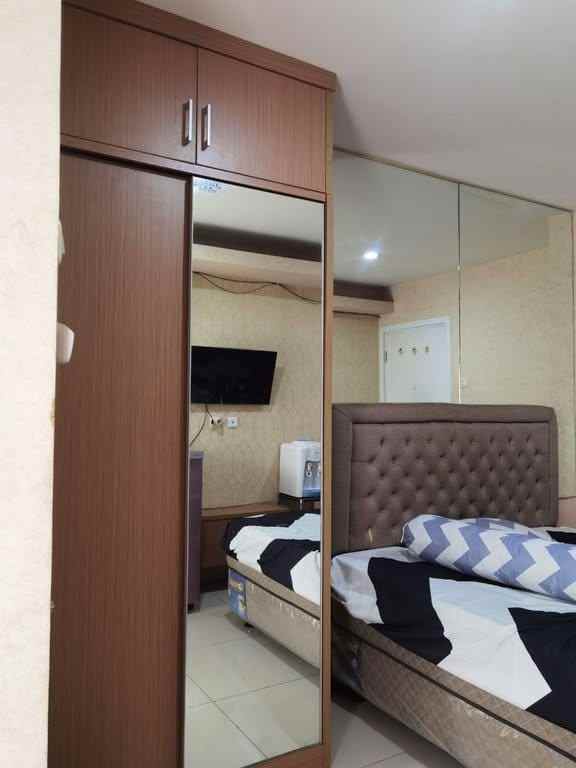 disewakan apartemen green pramuka city chrysant studio