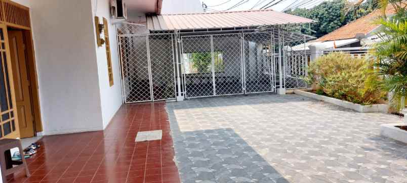 disewakan kost komplek bni 46 jl swadarma