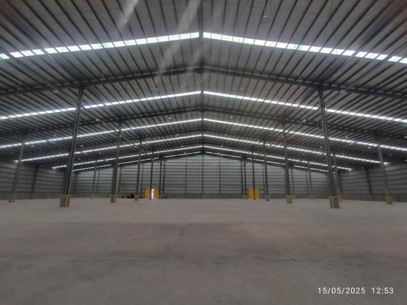 disewakan ruko gudang kantor delta silicon lippo cikarang