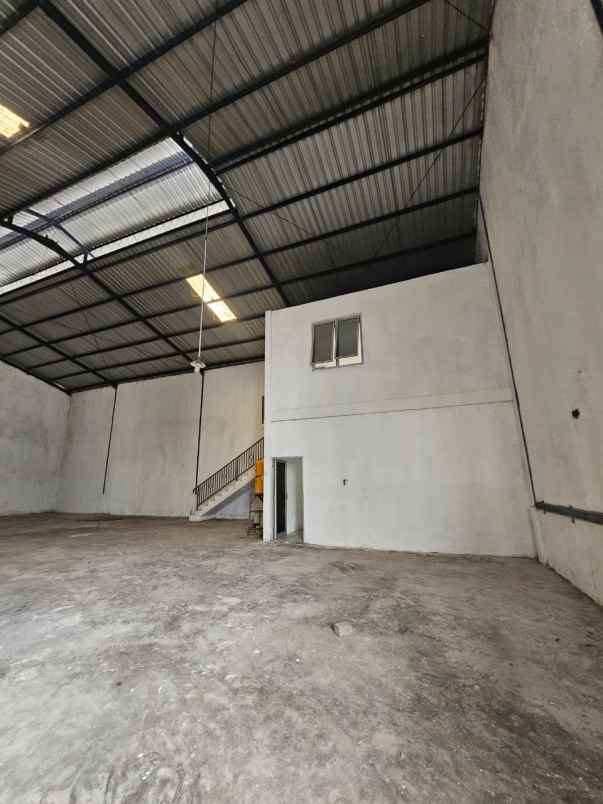 disewakan ruko gudang kantor tambak sawah