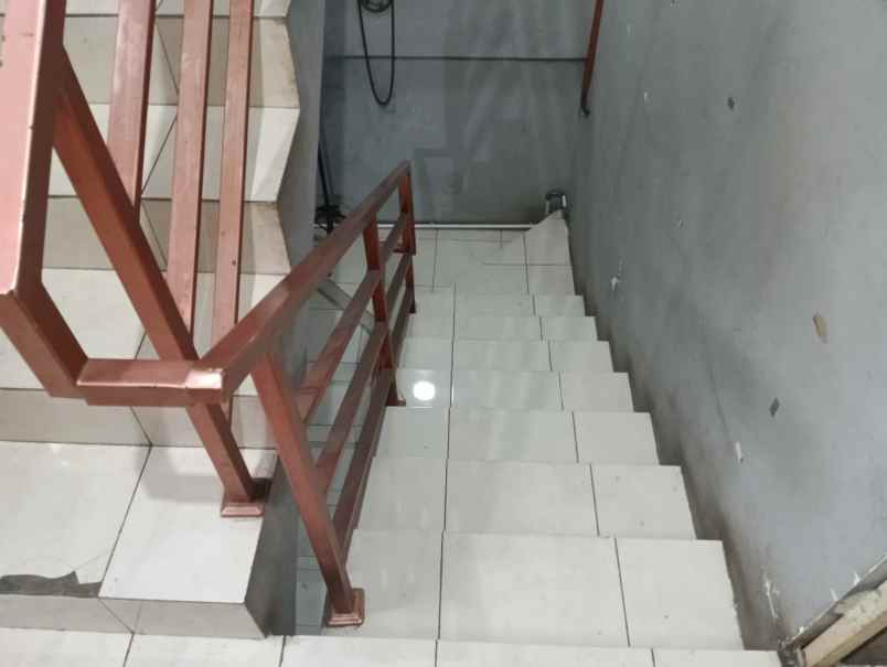 disewakan ruko lantai 2 saja di kawasan moch ramdhan