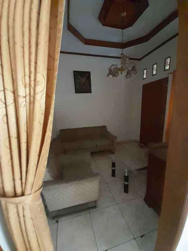 disewakan rumah cikajang