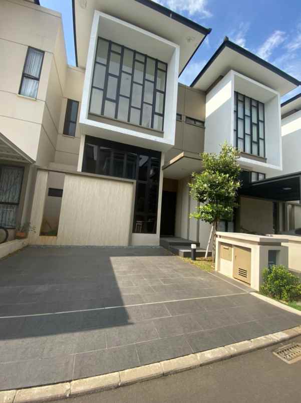 disewakan rumah jakarta garden city