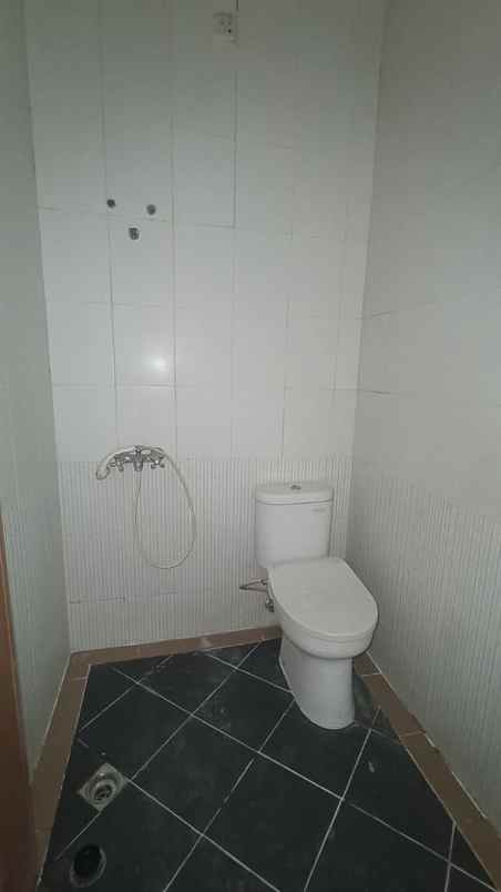 disewakan rumah kelapa nias kelapa gading