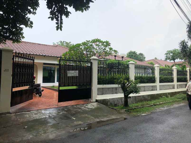 disewakan rumah kemang