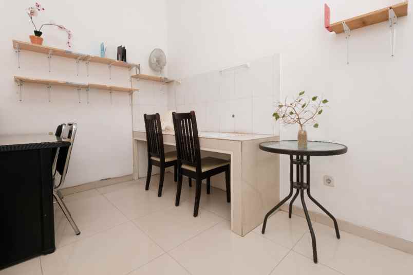 disewakan rumah nirwana eksekutih