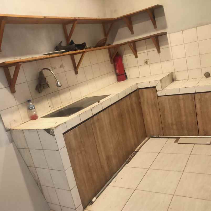 disewakan rumah pejaten barat