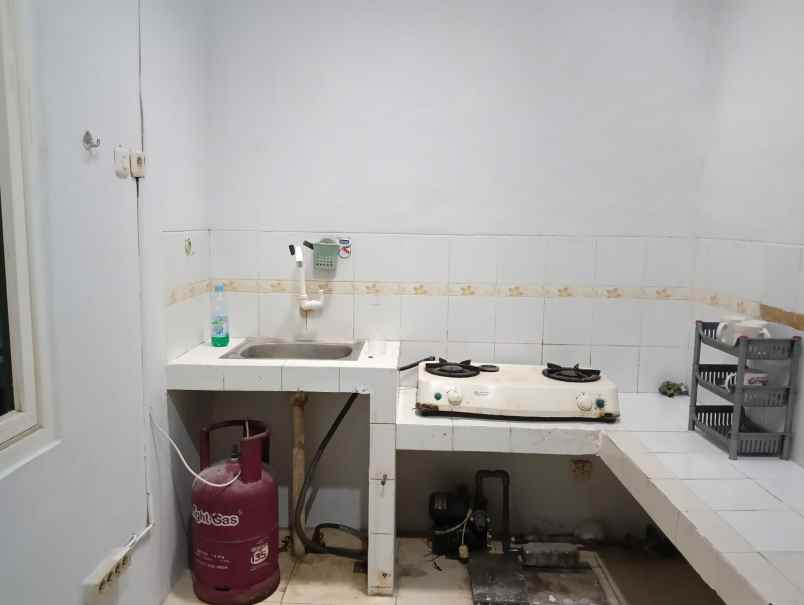 disewakan rumah permata tembalang