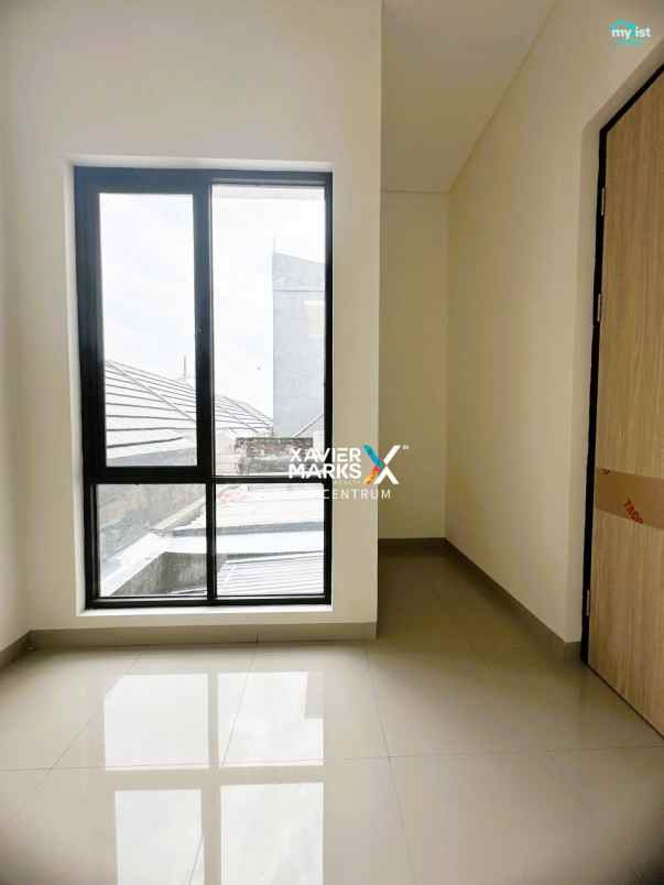 disewakan rumah royal paka dekat upn merr baru gress