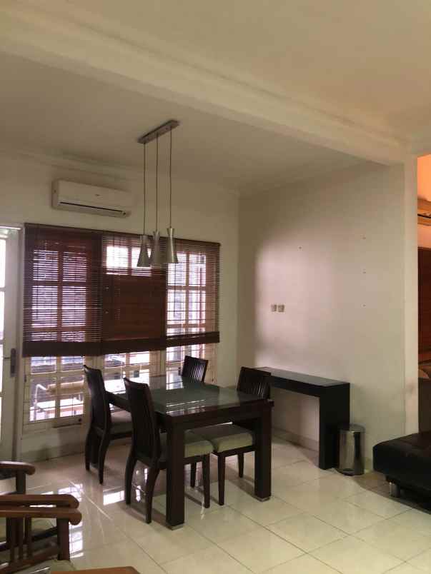 edisi turun harga rumah kota wisata