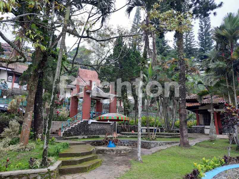 hotel dan cottages area trawas nol jalan