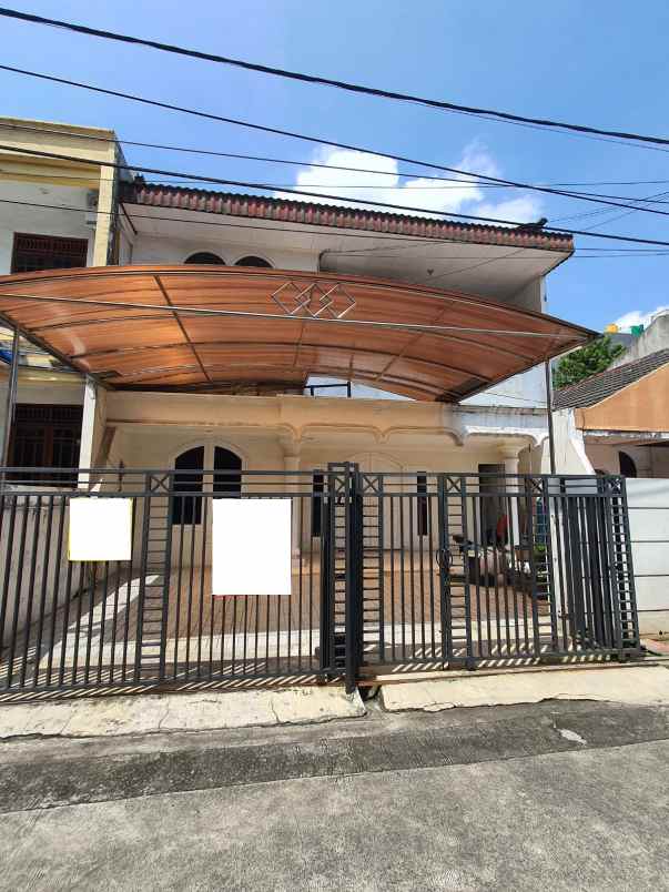 jual cepat rumah kelapa puyuh unit bagus 2 lantai