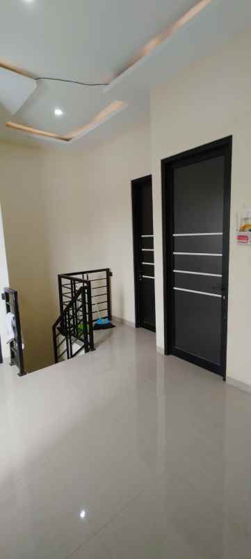 jual rugi rumah di surabaya