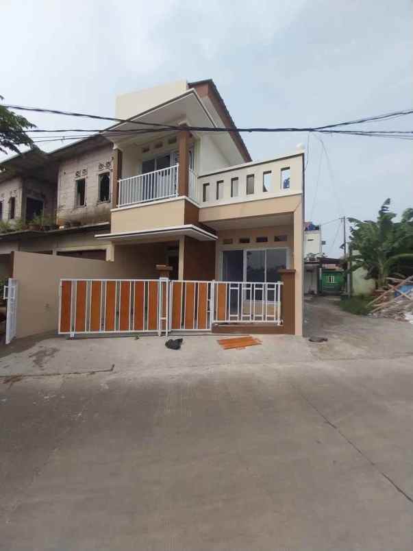 jual rumah baru 2 lantai pinggir jalan di pamulang