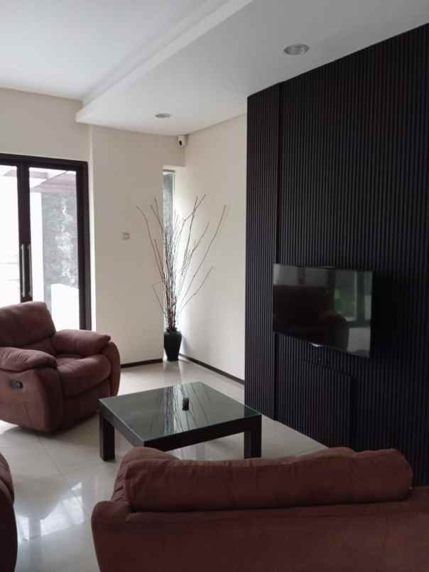 jual rumah baru furnished kav dki meruya utara