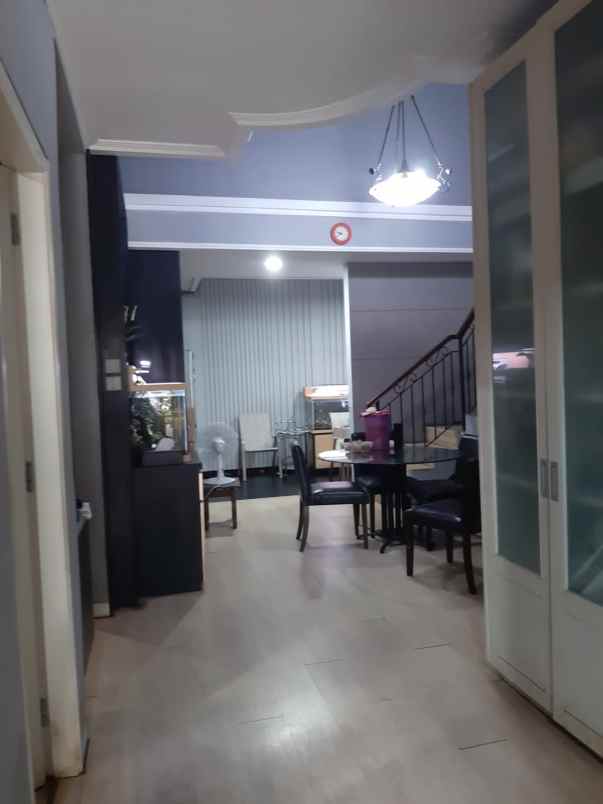 jual rumah fullfurnish taman permata buana jkt bar