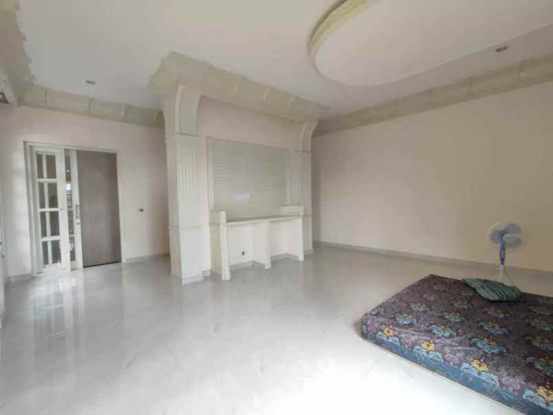 jual villa mewah dua lantai di taman jimbaran kuta