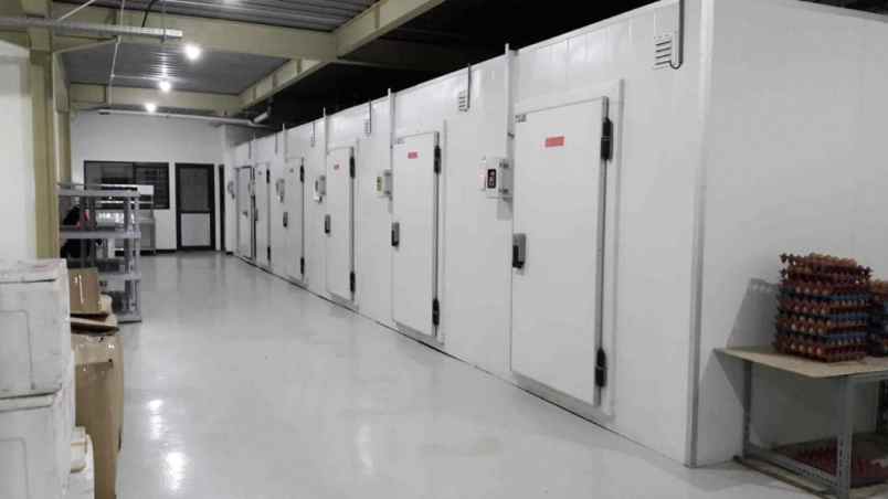 pabrik ex central kitchen carl s junior