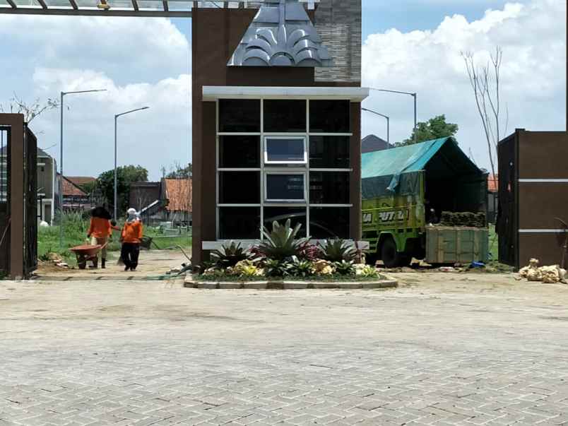 perum puri indah ketintang surabaya