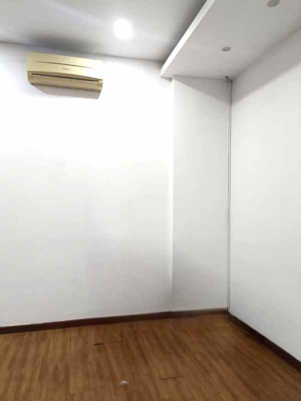 ruko season city 4lt 5x12 60m tambora jakarta barat