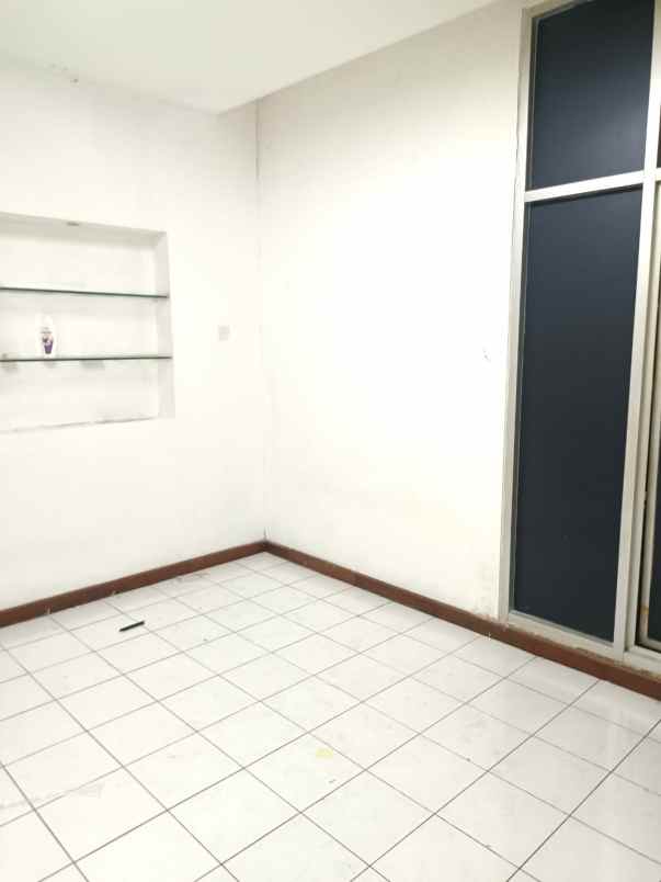 ruko season city 4lt 5x12 60m tambora jakarta barat