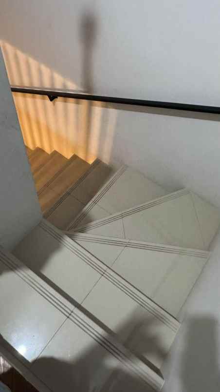 rumah 2 lantai di citragrand sambiroto tembalang