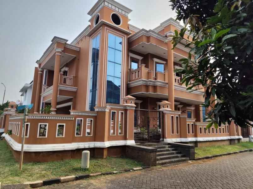 rumah 2 lantai hook di pulau dewa modernland tangerang