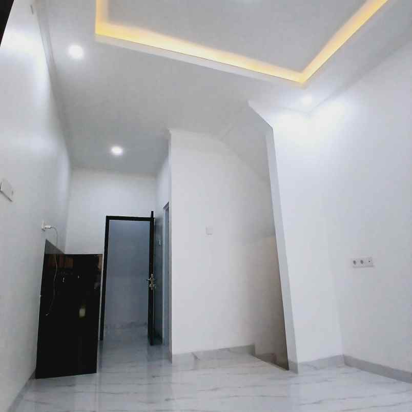 rumah 2 lantai konsep mediterania harga ekstrem