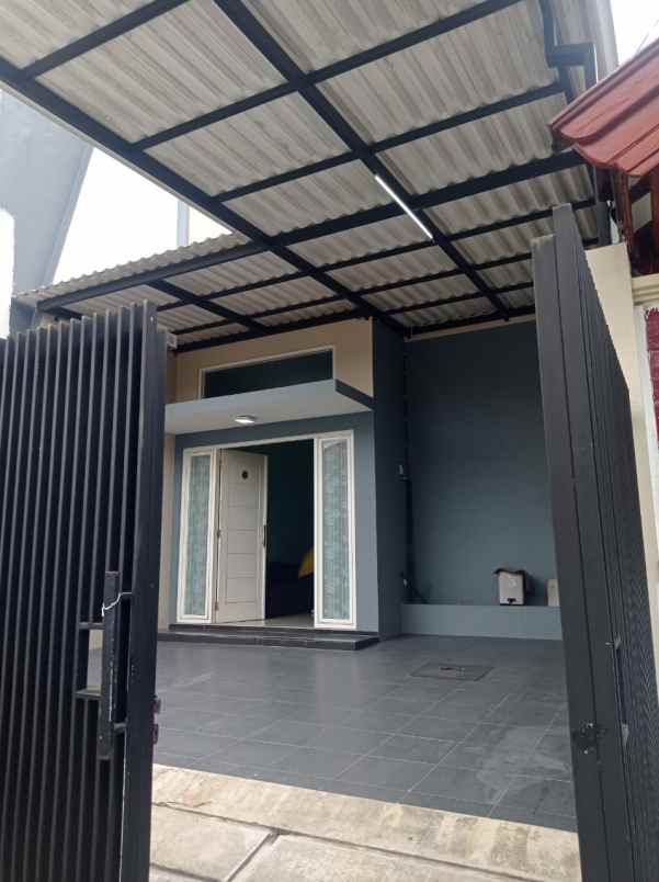 rumah 2 lantai pondok candra waru sidoarjo