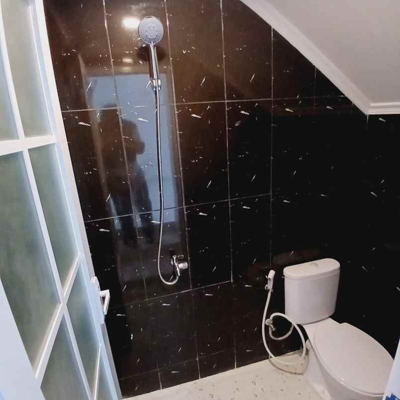 rumah ala ala eropa cluster cipayung depok