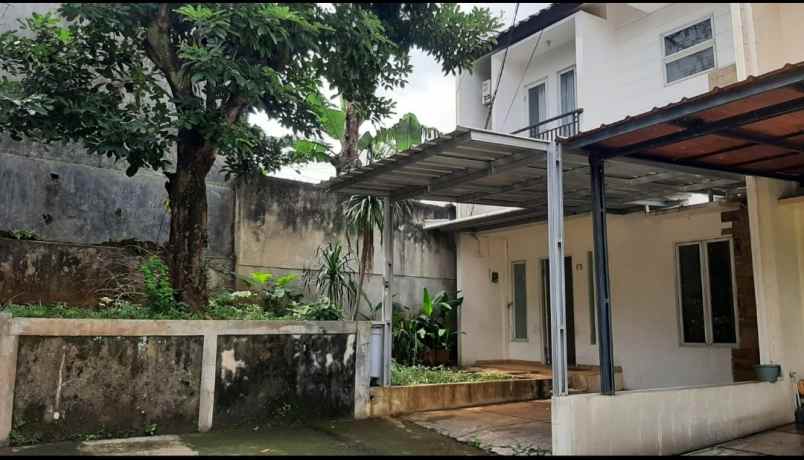 rumah asri sejuk kawasan vila cinere mas