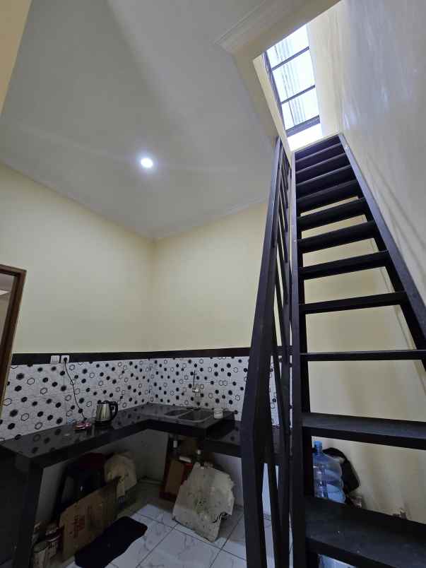 rumah baru lokasi strategis area rawamangun jaktim