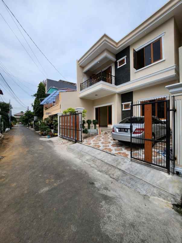 rumah baru lokasi strategis di rawamangun