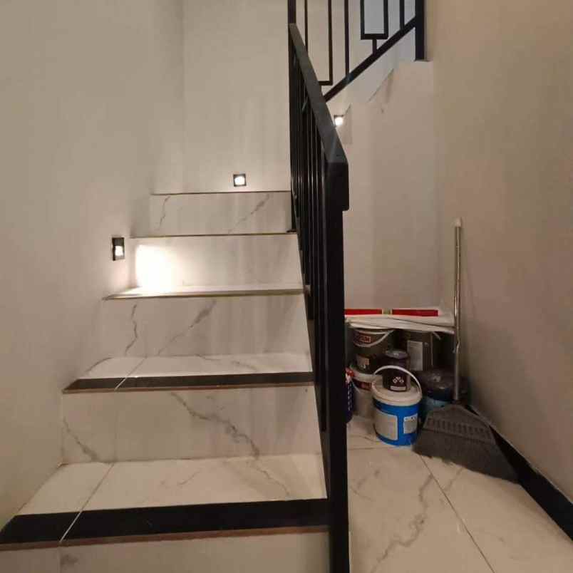 rumah baru murah modern minimalis dekat pondok indah