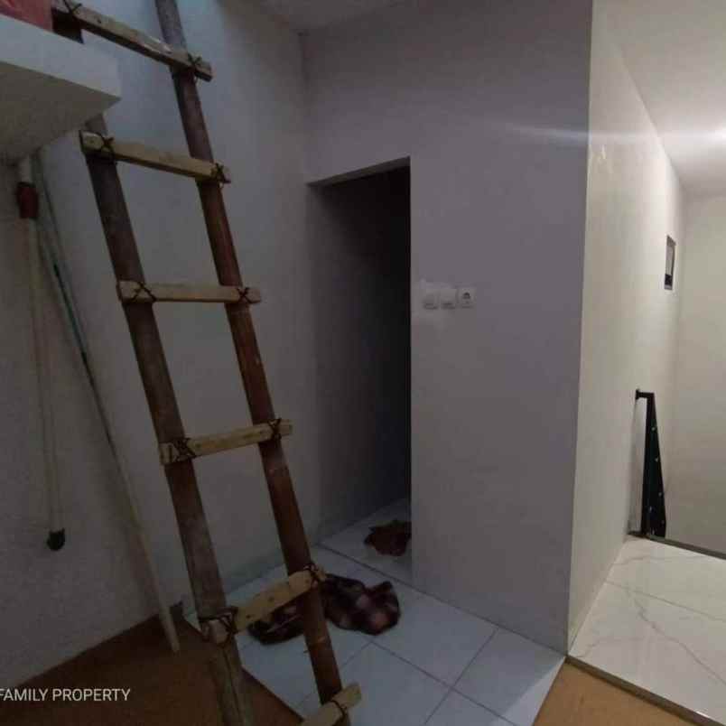 rumah baru murah modern minimalis dekat pondok indah