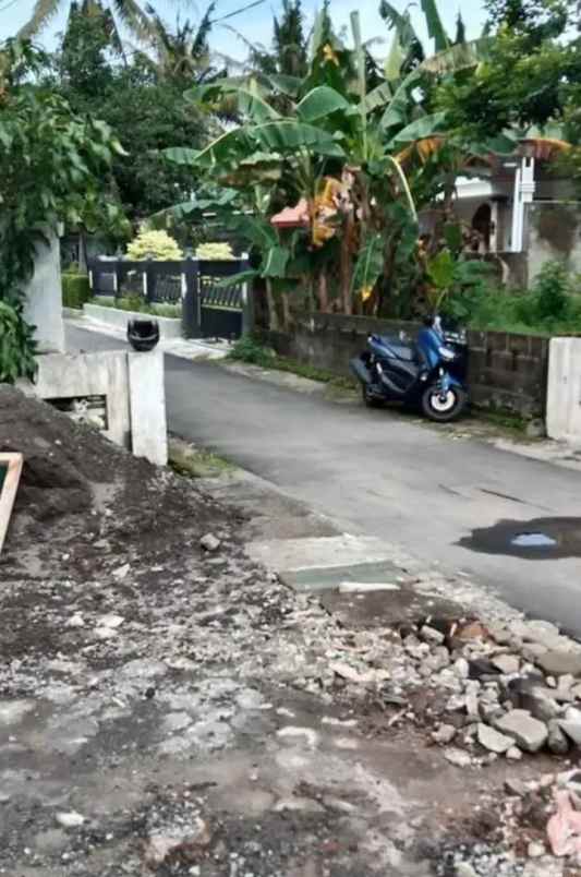 rumah baru proses finishing dekat polsek godean sleman