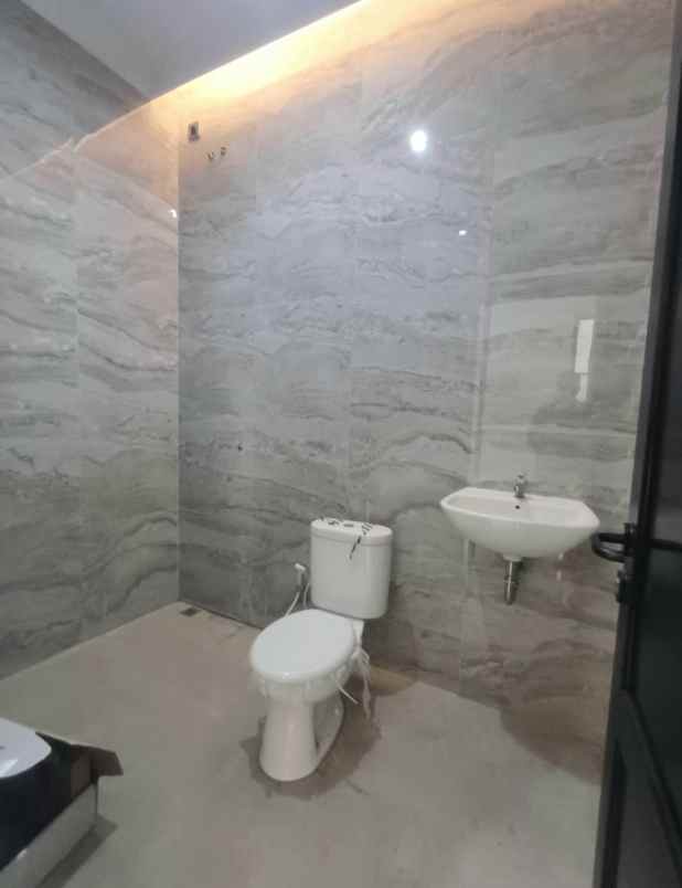 rumah baru siap ditempati jagakarsa jakarta selatan